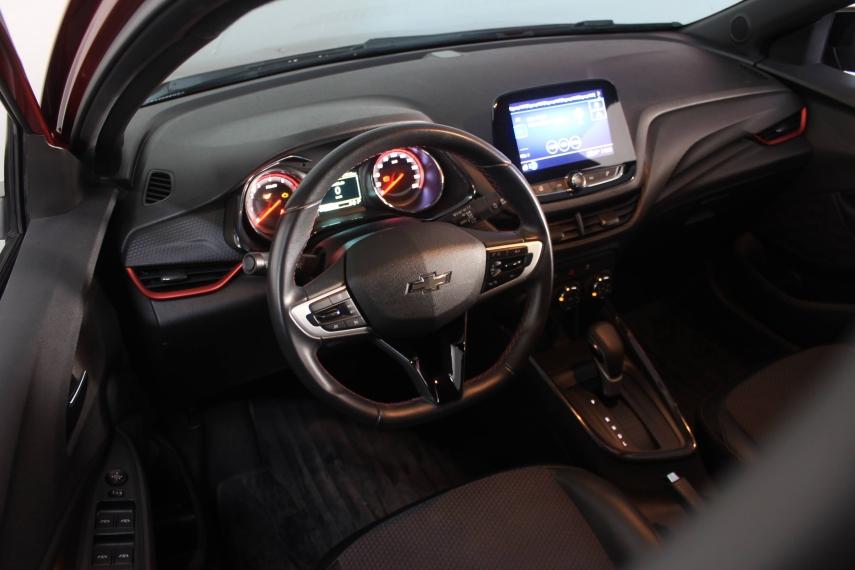 CHEVROLET Onix Hatch - Foto