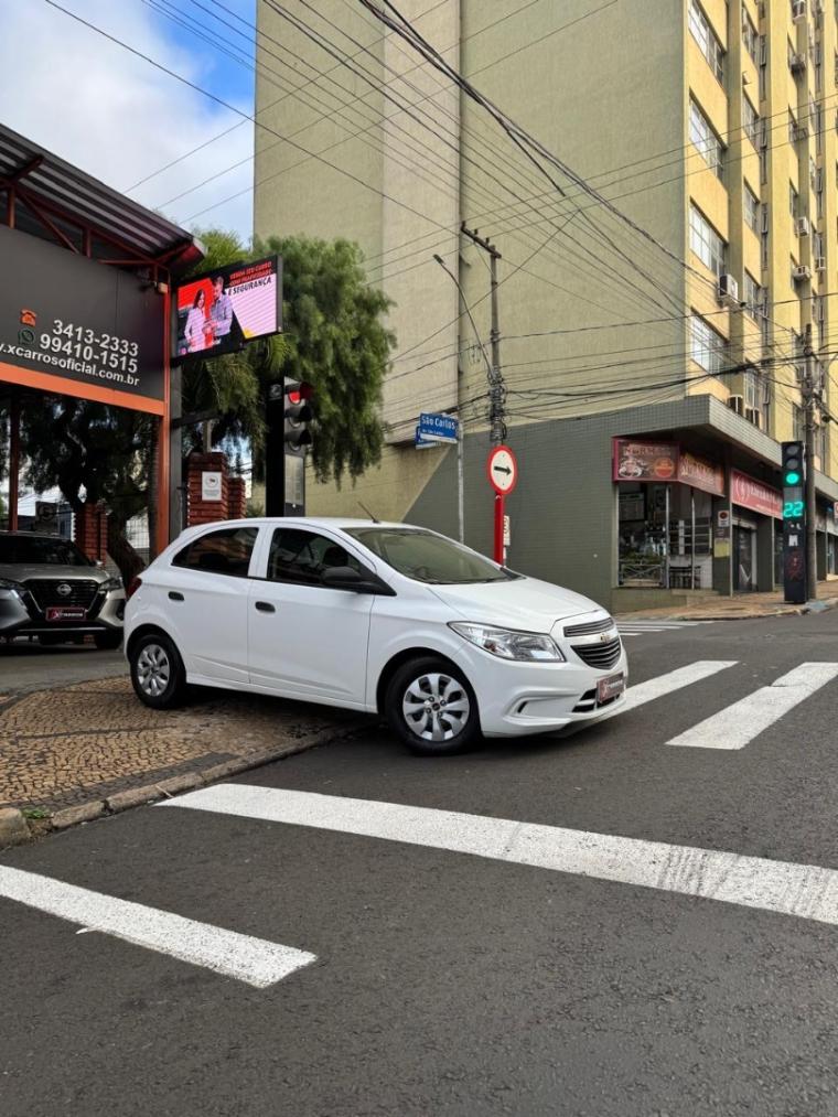 CHEVROLET Onix Hatch