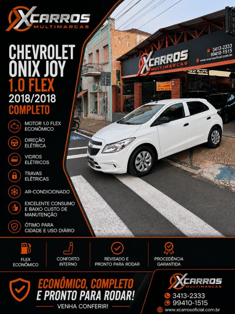 CHEVROLET Onix Hatch - Foto