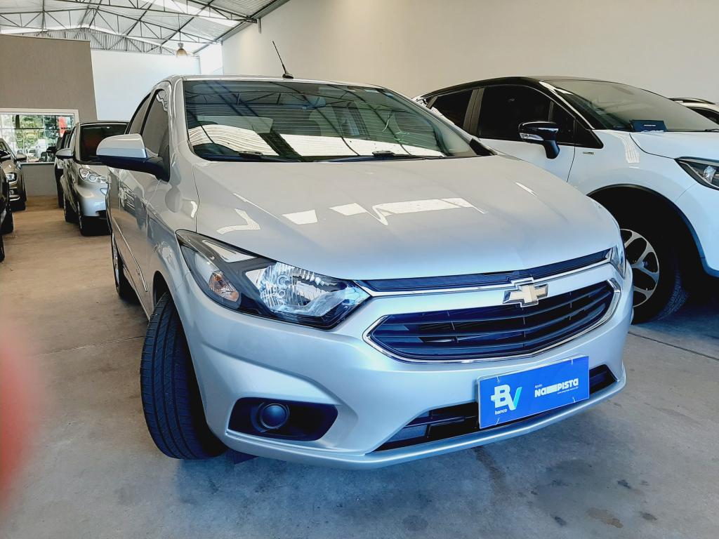 CHEVROLET Onix Hatch - Foto