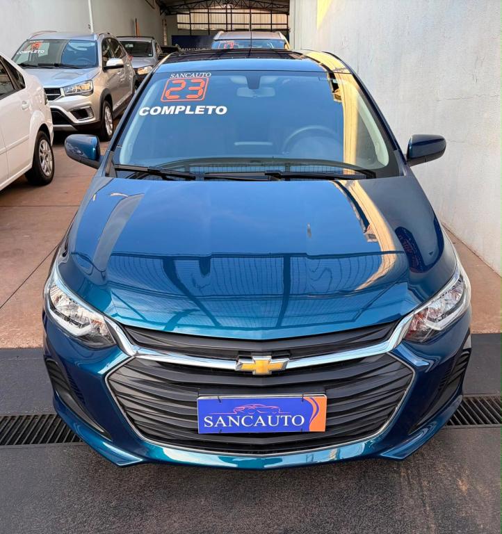 CHEVROLET Onix Hatch - Foto
