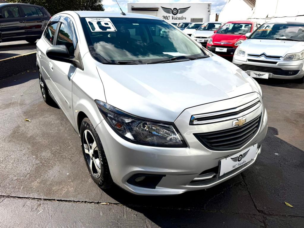 CHEVROLET Onix Hatch
