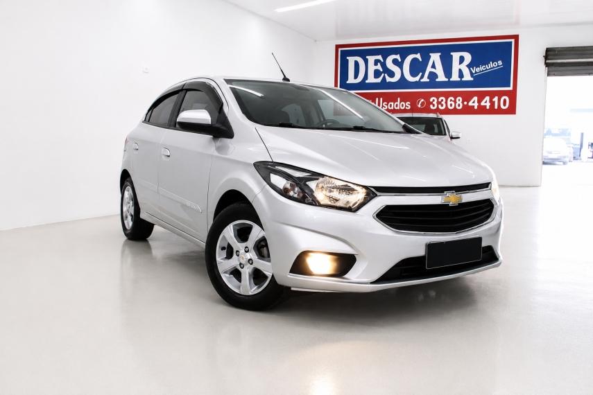CHEVROLET Onix Hatch - Foto