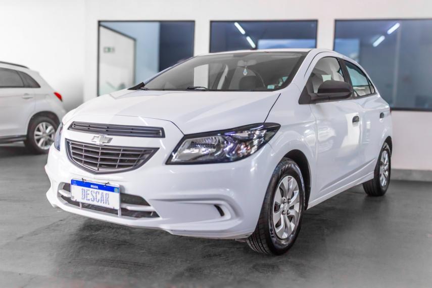 CHEVROLET Onix Hatch - Foto