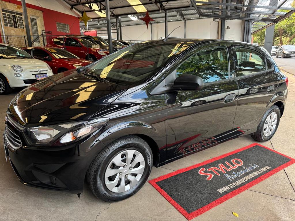 CHEVROLET Onix Hatch
