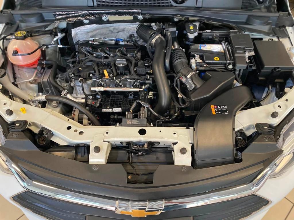 CHEVROLET Onix Hatch - Foto