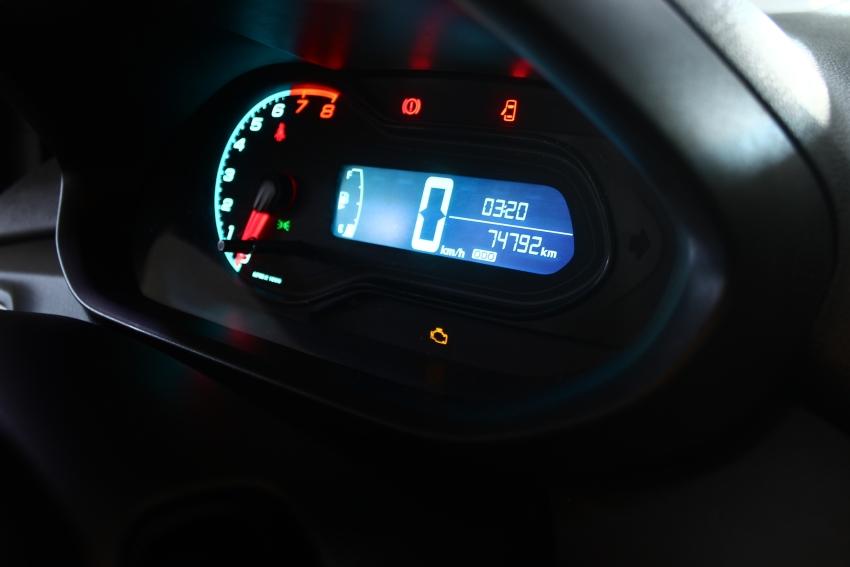 CHEVROLET Onix Hatch - Foto