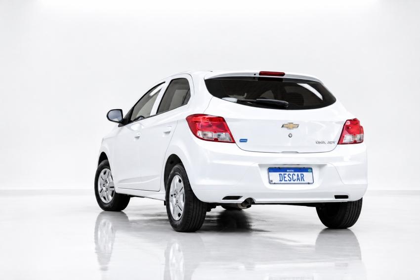 CHEVROLET Onix Hatch - Foto