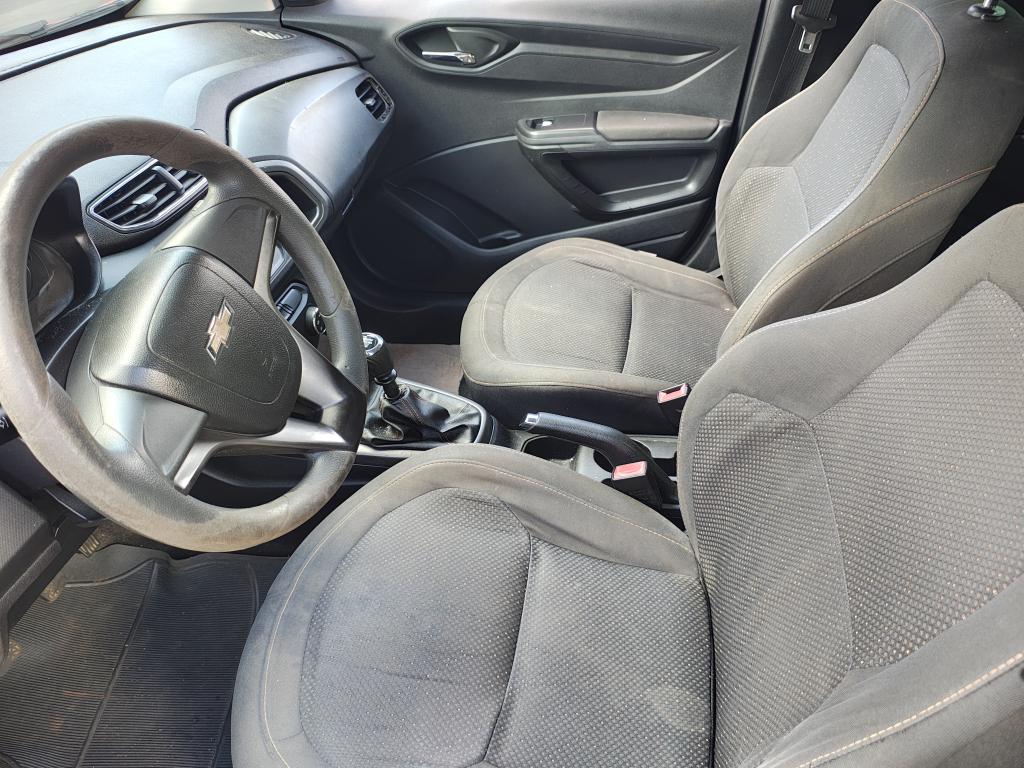 CHEVROLET Onix Hatch - Foto