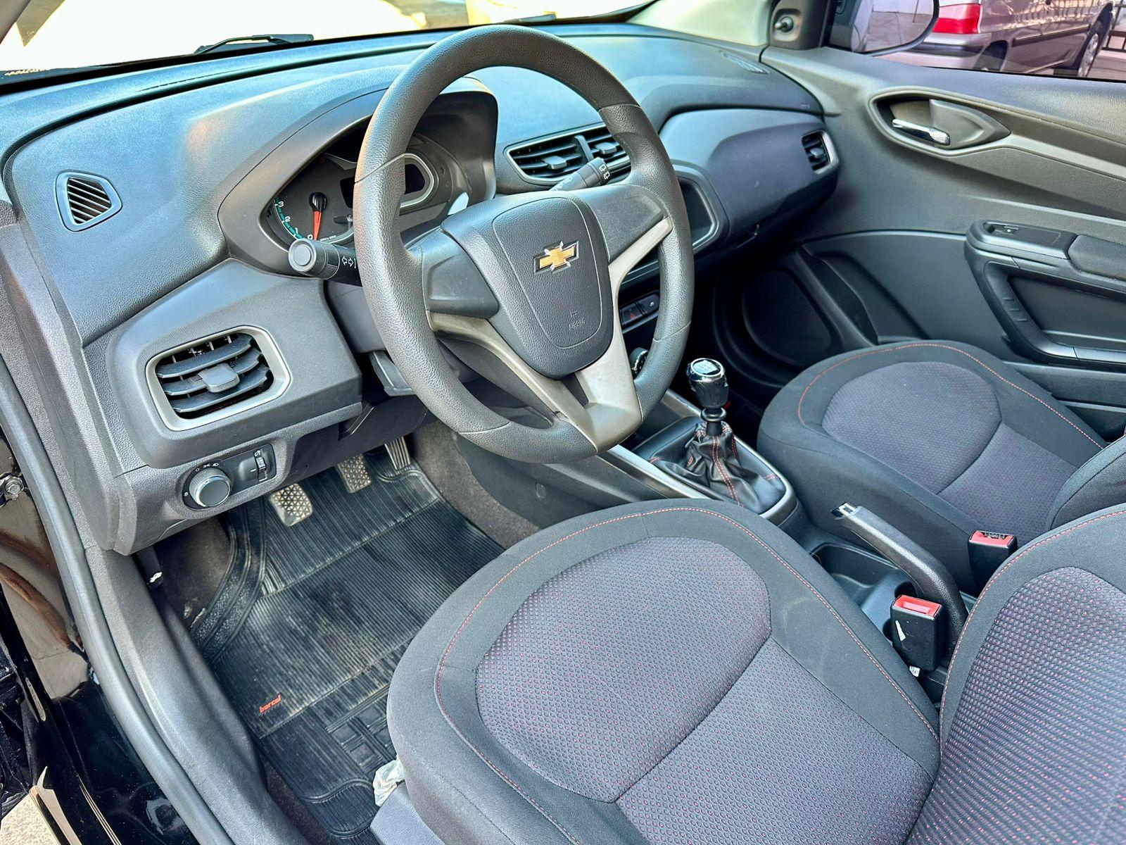 CHEVROLET Onix Sedan - Foto