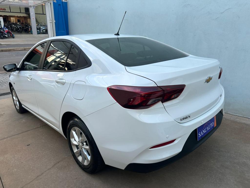 CHEVROLET Onix Sedan - Foto