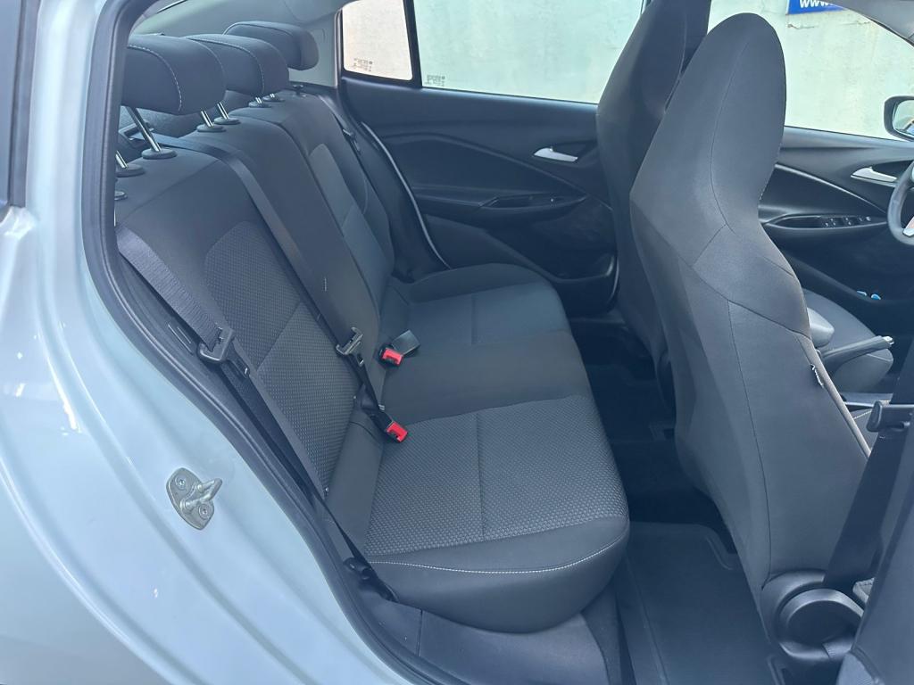 CHEVROLET Onix Sedan - Foto