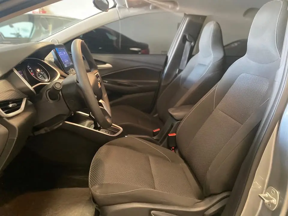 CHEVROLET Onix Sedan - Foto