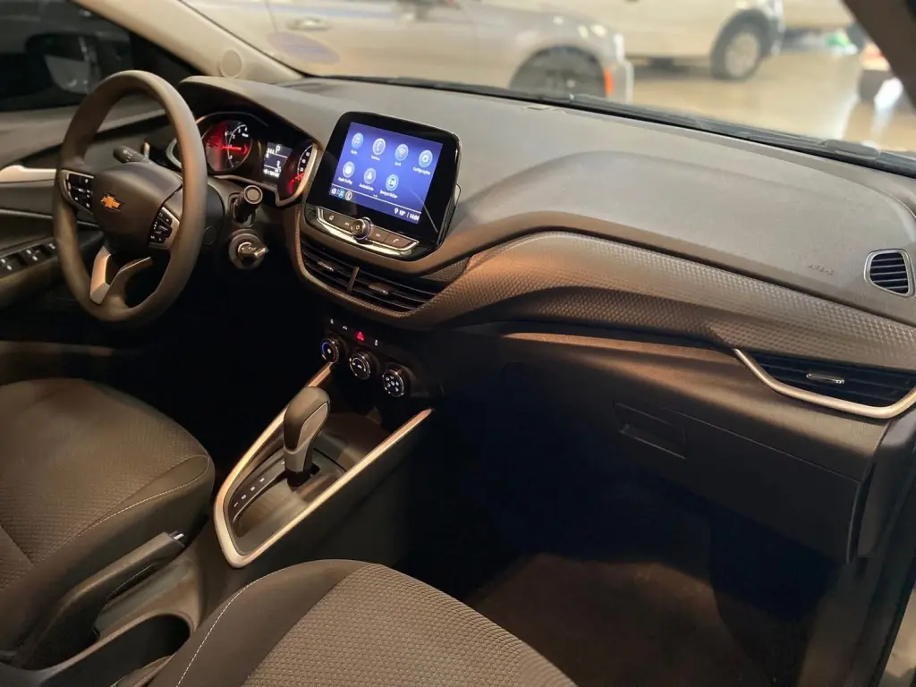 CHEVROLET Onix Sedan - Foto