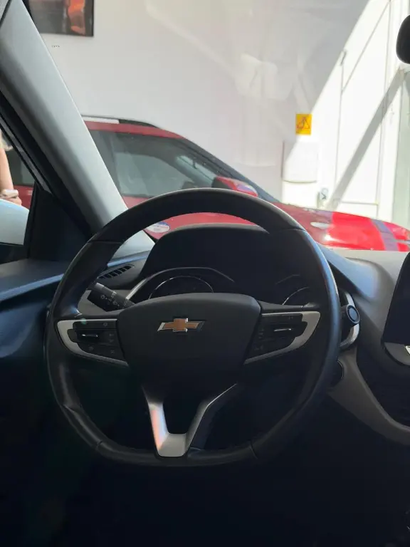 CHEVROLET Onix Sedan - Foto