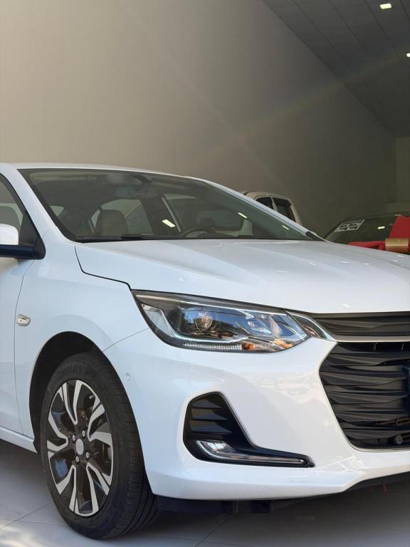 CHEVROLET Onix Sedan - Foto