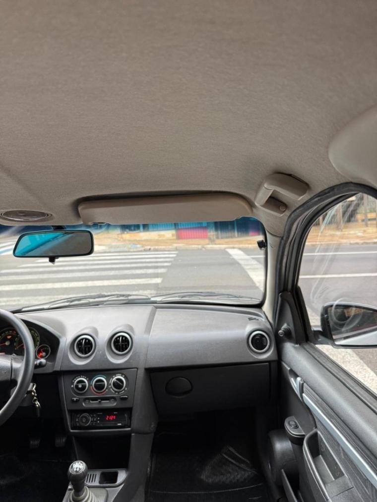 CHEVROLET Prisma - Foto