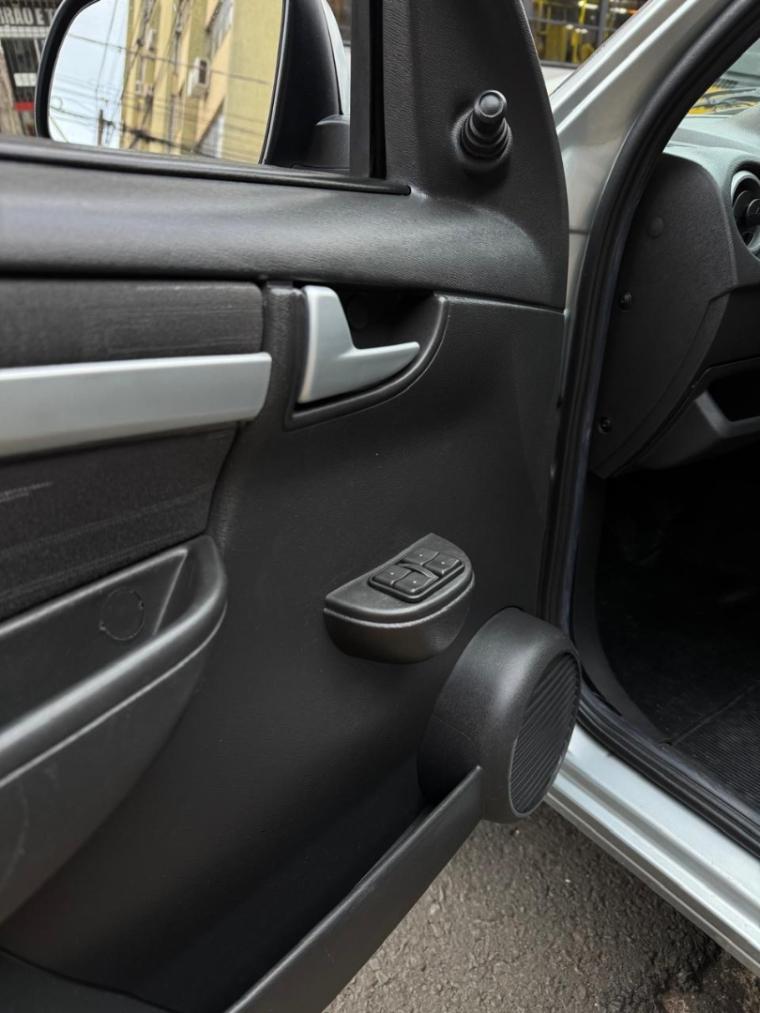 CHEVROLET Prisma - Foto