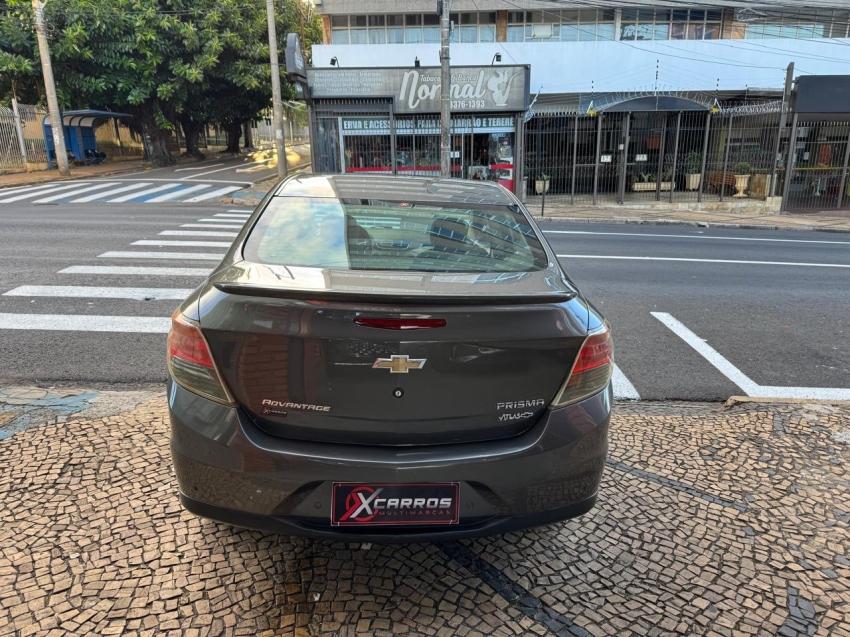 CHEVROLET Prisma - Foto