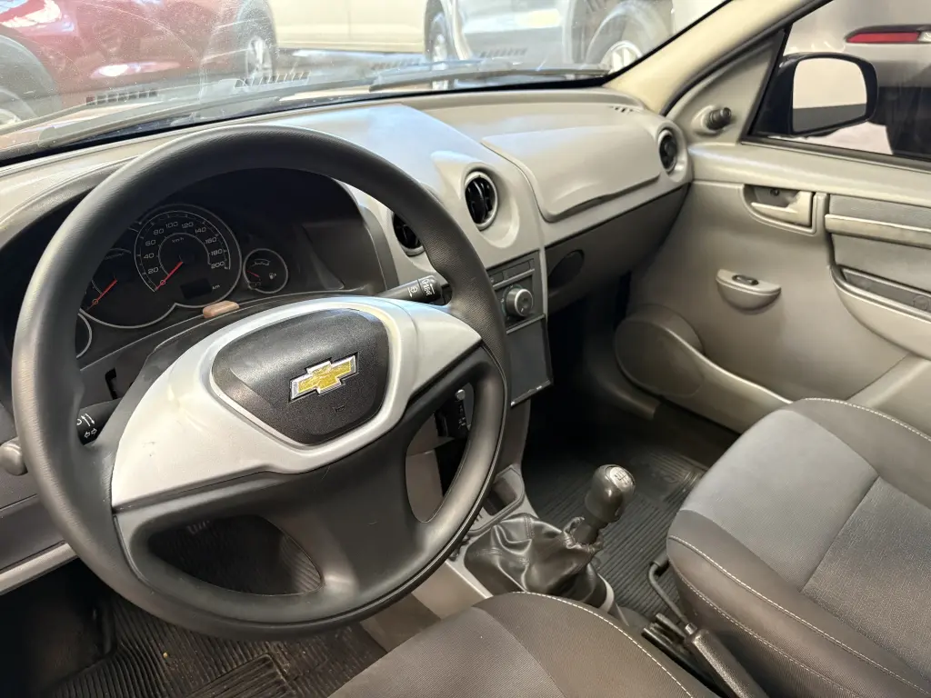 CHEVROLET Prisma - Foto