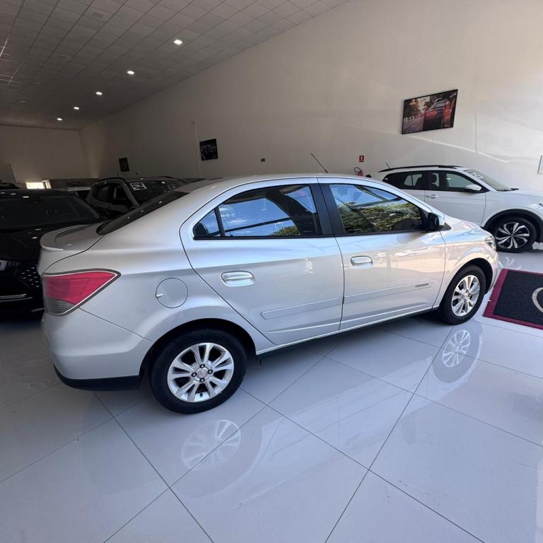 CHEVROLET Prisma - Foto