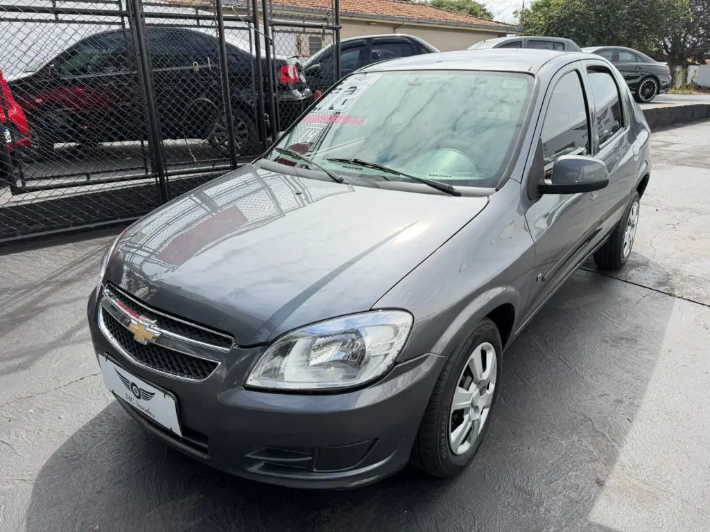 CHEVROLET Prisma - Foto