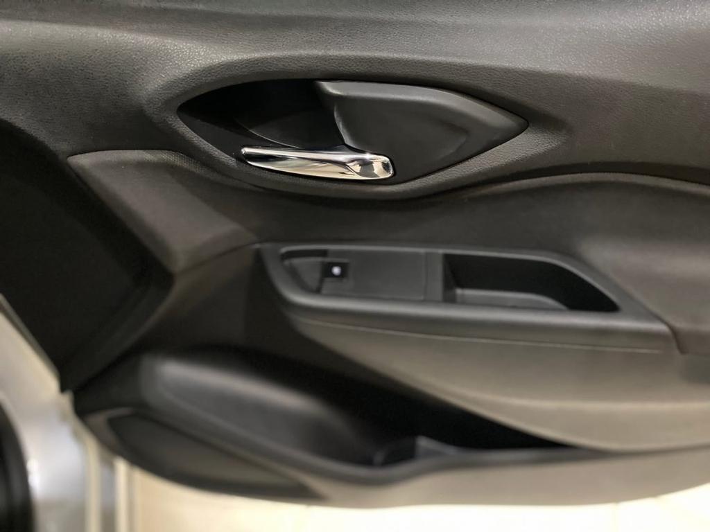 CHEVROLET Prisma - Foto