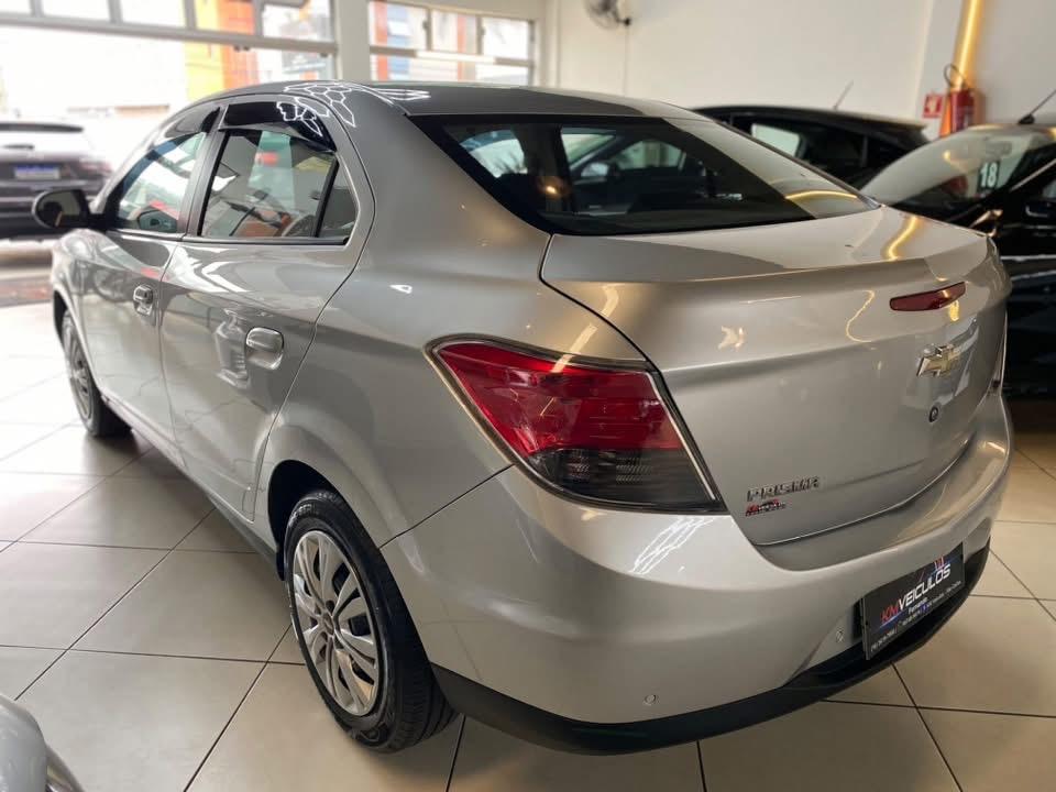 CHEVROLET Prisma - Foto