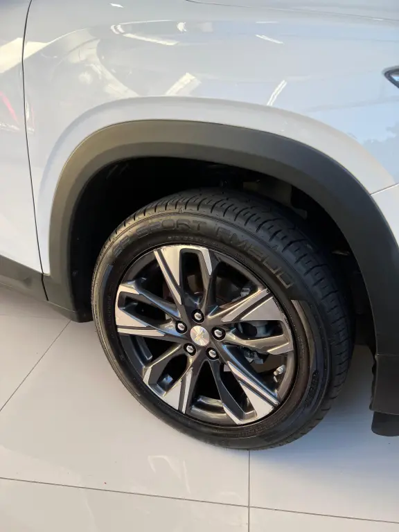 CHEVROLET Tracker - Foto