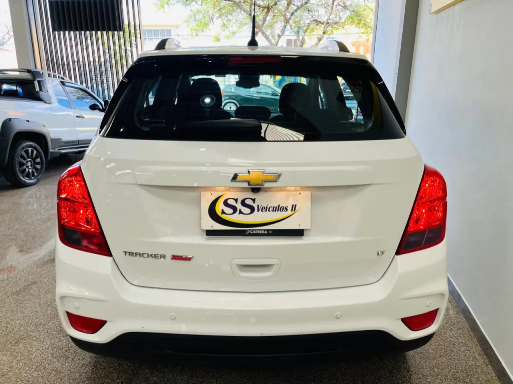 CHEVROLET Tracker - Foto