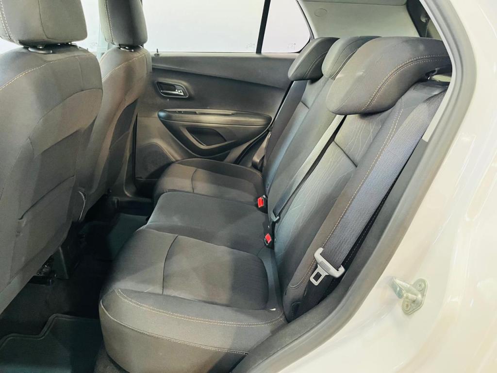 CHEVROLET Tracker - Foto