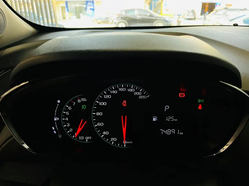 CHEVROLET Tracker - Foto