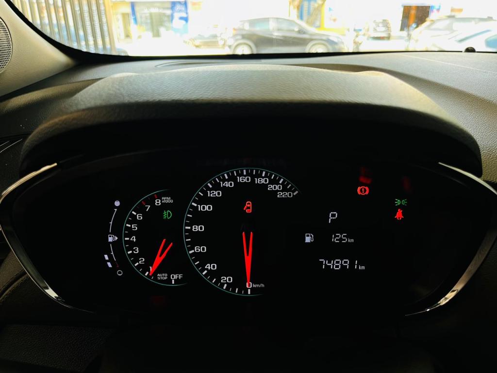 CHEVROLET Tracker - Foto