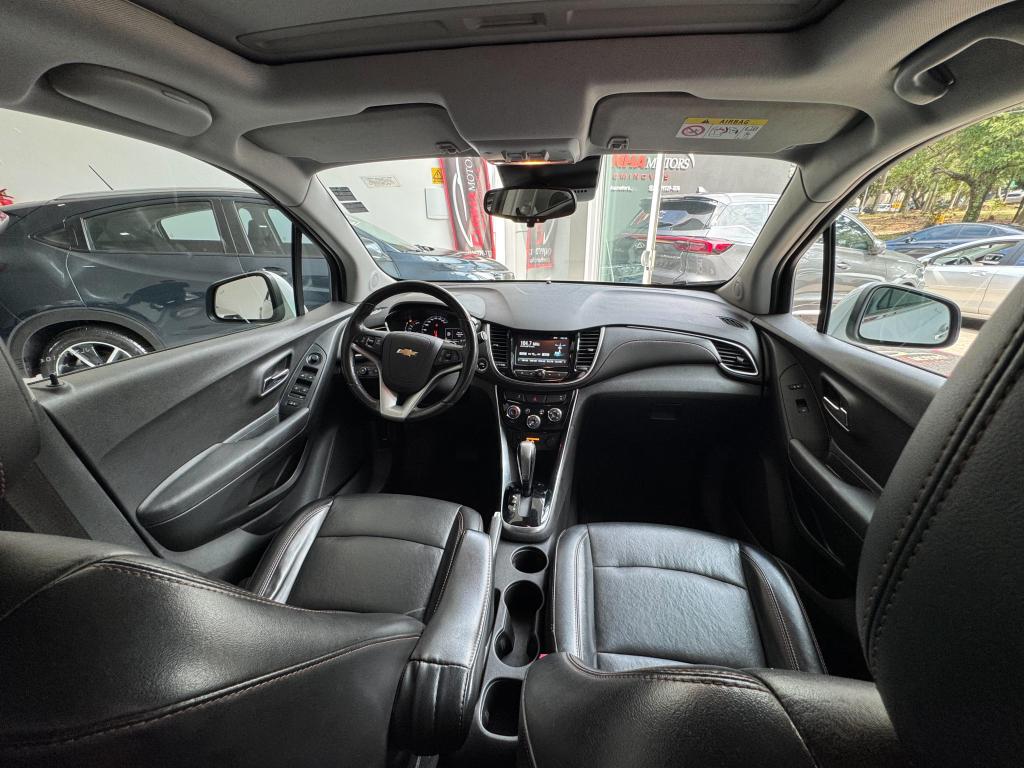 CHEVROLET Tracker - Foto