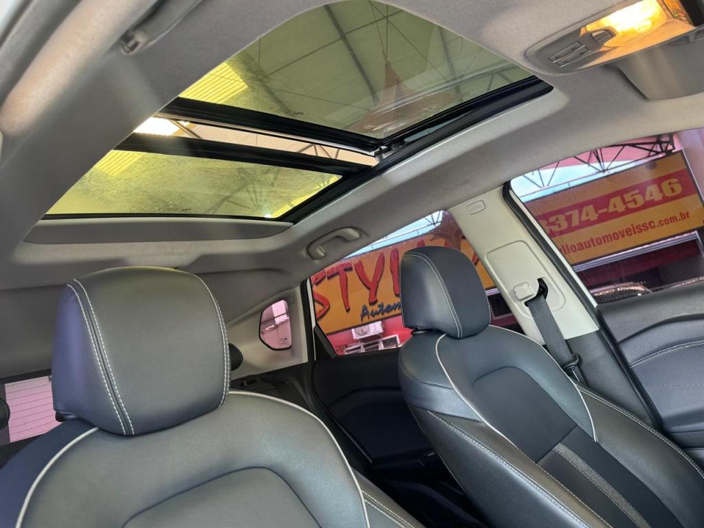 CHEVROLET Tracker - Foto