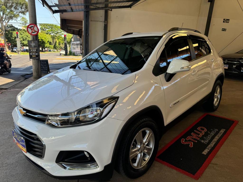 CHEVROLET Tracker - Foto