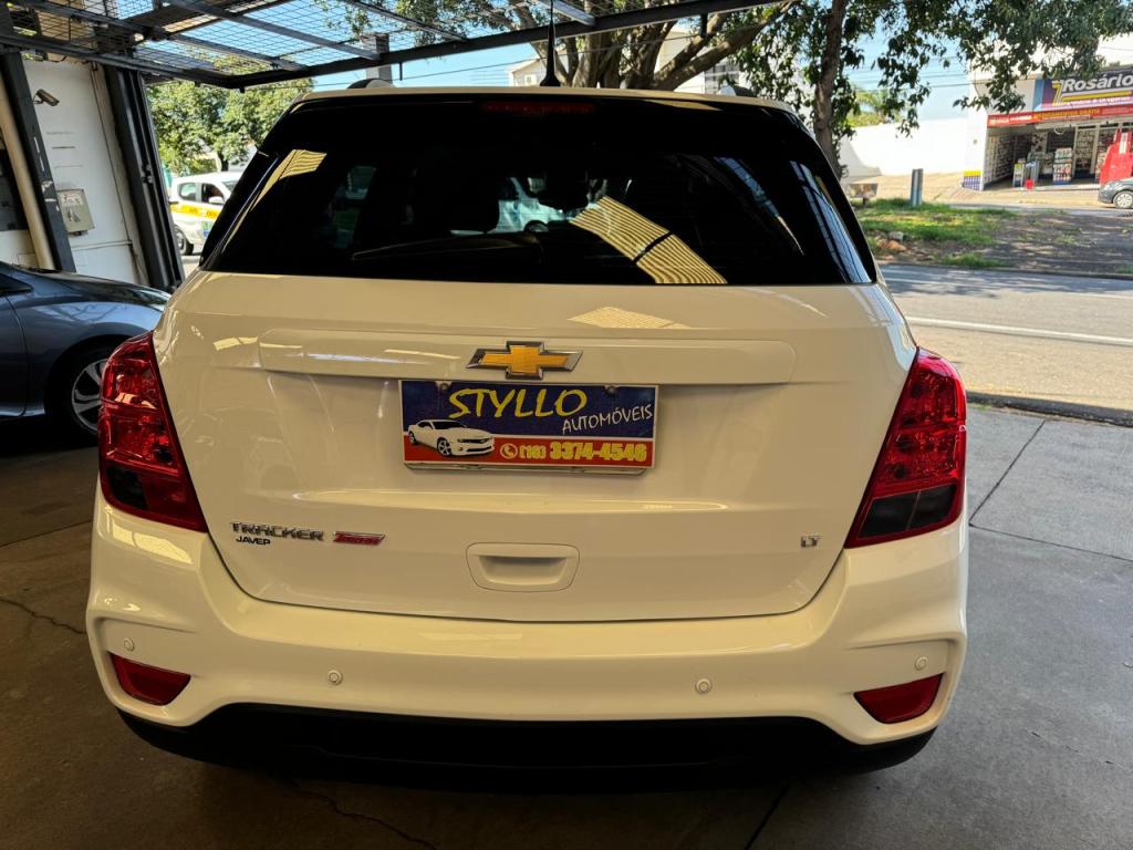 CHEVROLET Tracker - Foto