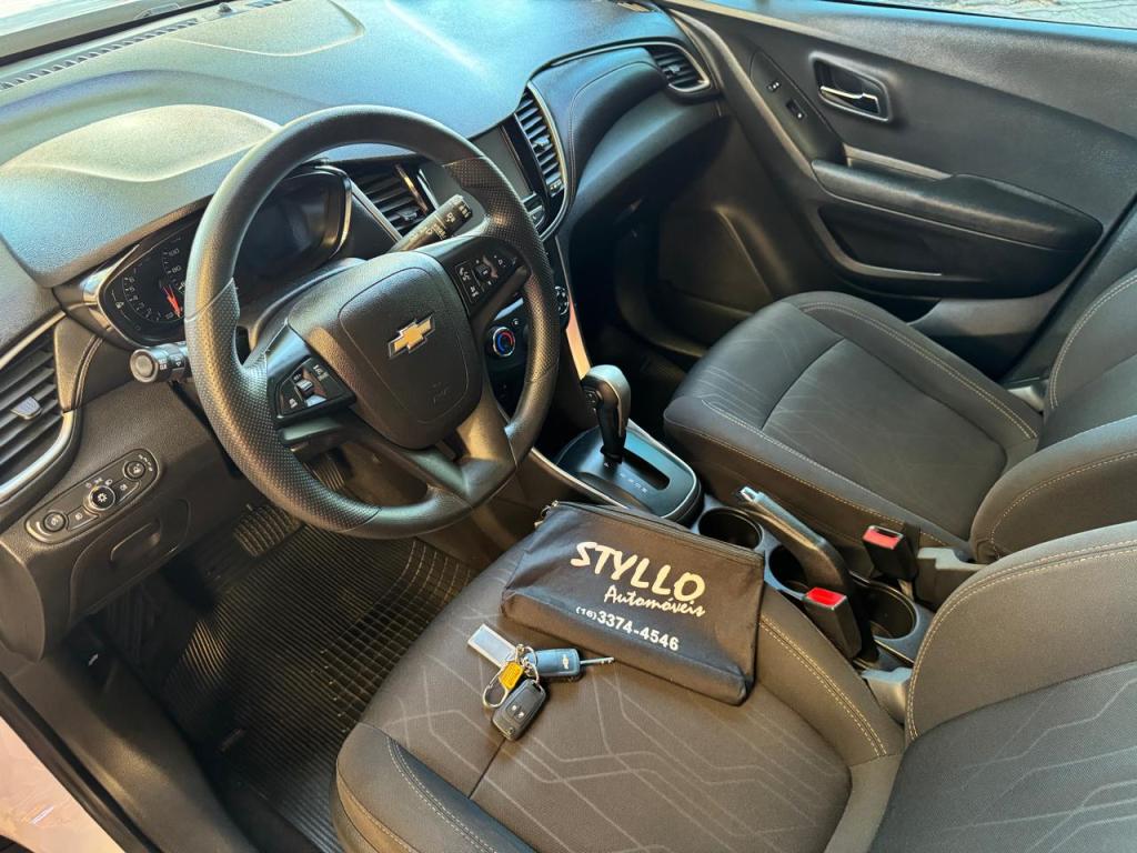 CHEVROLET Tracker - Foto