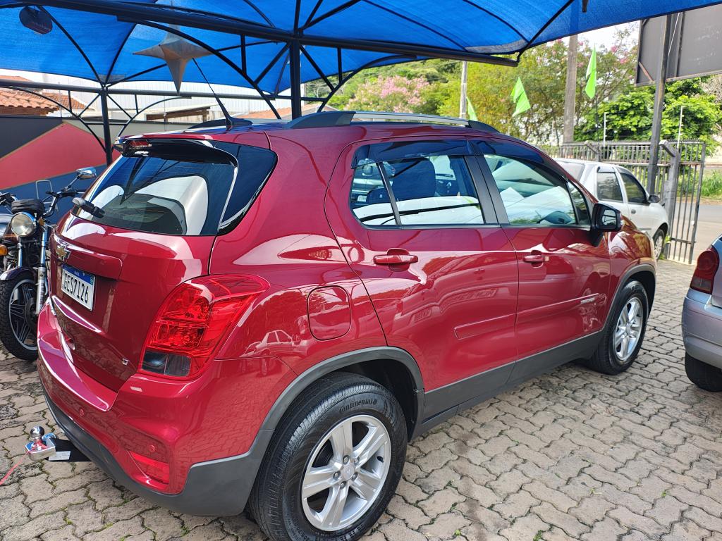 CHEVROLET Tracker - Foto
