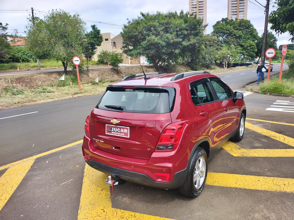 CHEVROLET Tracker - Foto