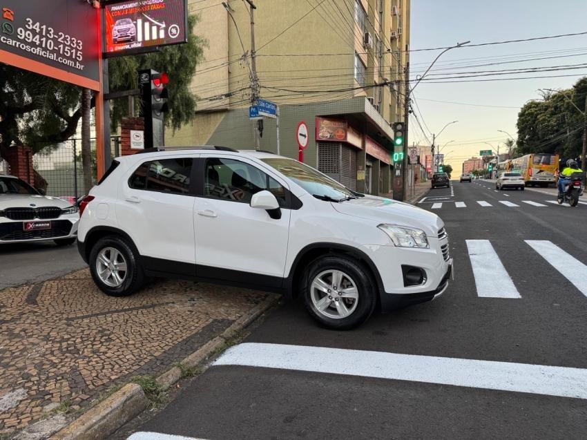 CHEVROLET Tracker - Foto