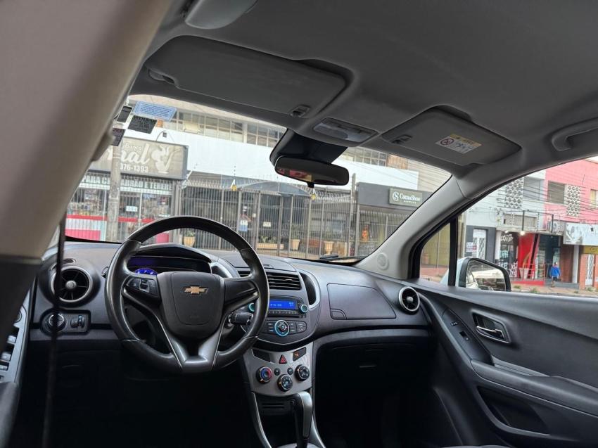 CHEVROLET Tracker - Foto