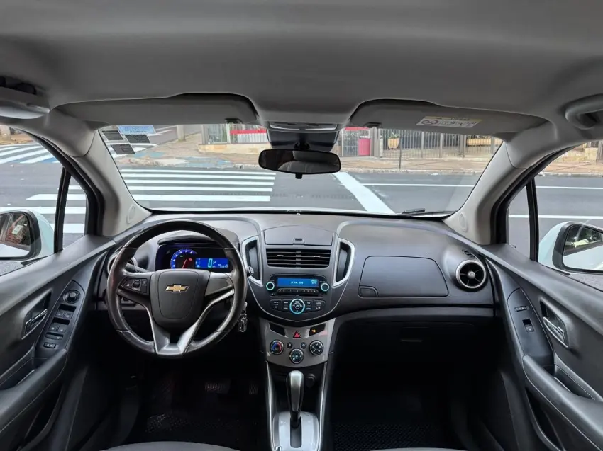 CHEVROLET Tracker - Foto