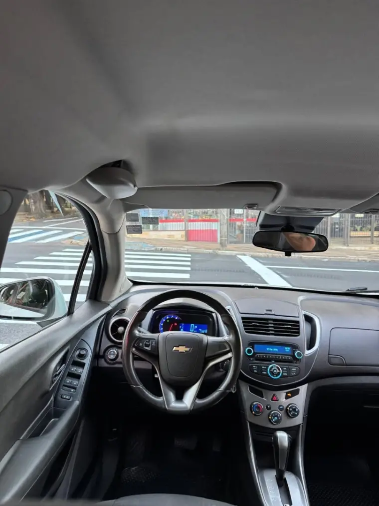 CHEVROLET Tracker - Foto