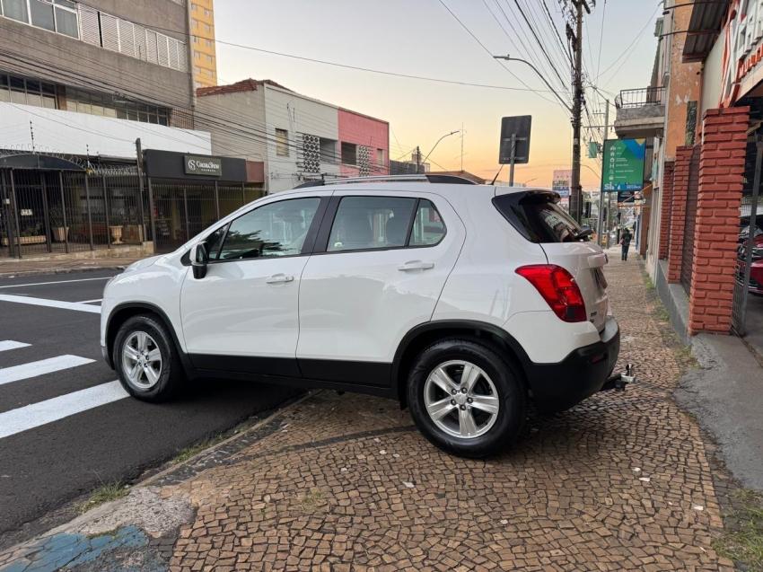 CHEVROLET Tracker - Foto