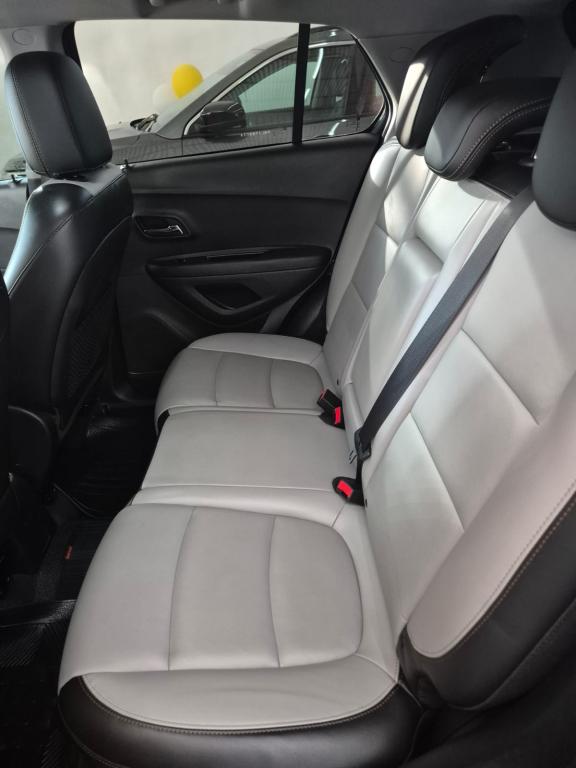 CHEVROLET Tracker - Foto