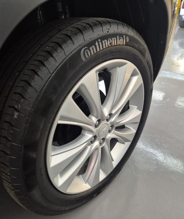 CHEVROLET Tracker - Foto