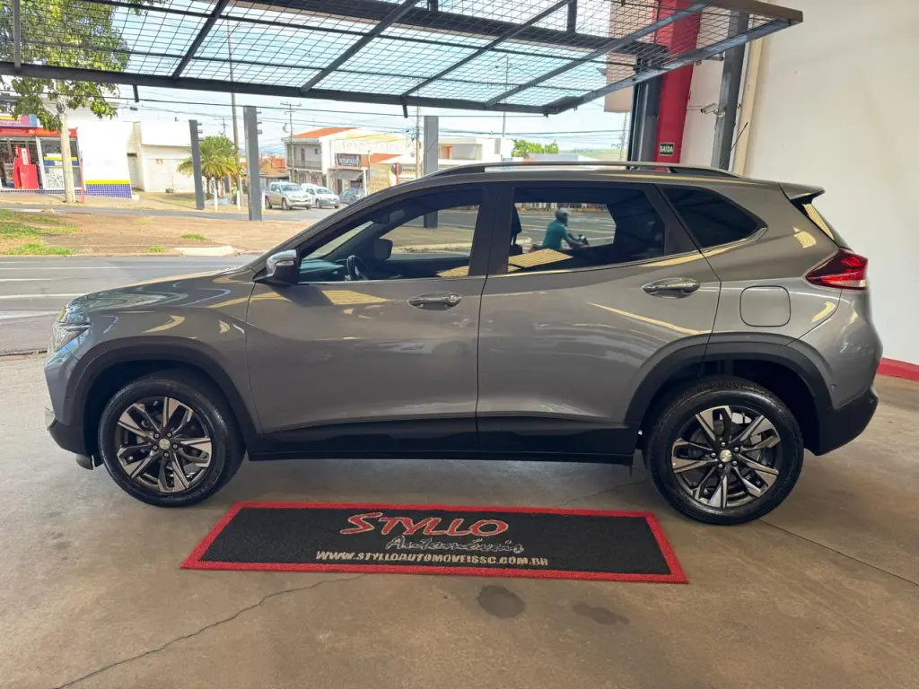 CHEVROLET Tracker - Foto