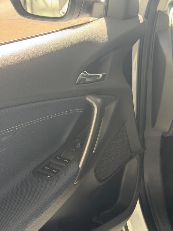 CHEVROLET Tracker - Foto