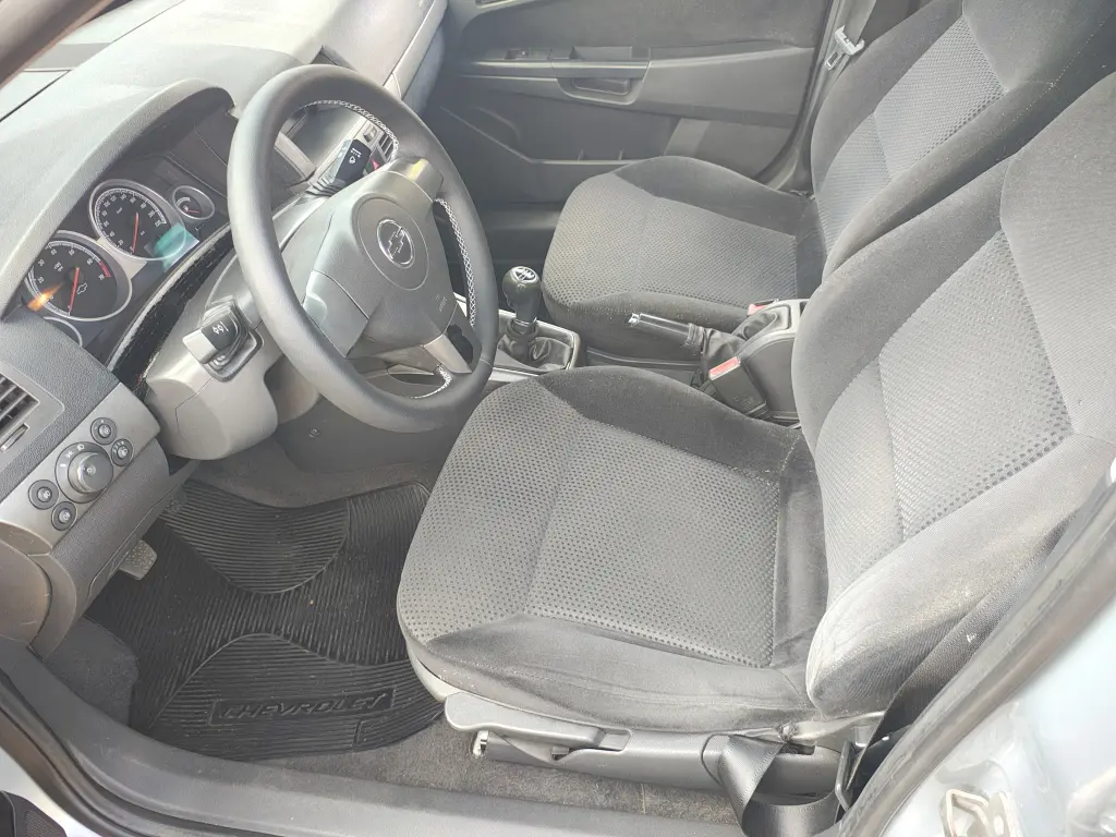 CHEVROLET Vectra Hatch - Foto
